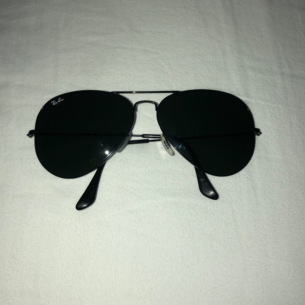 Ray-Ban Black Aviator Classics 64mm